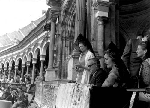 Los Príncipes de Mónaco en el palco de la Maestranza, 1966. 